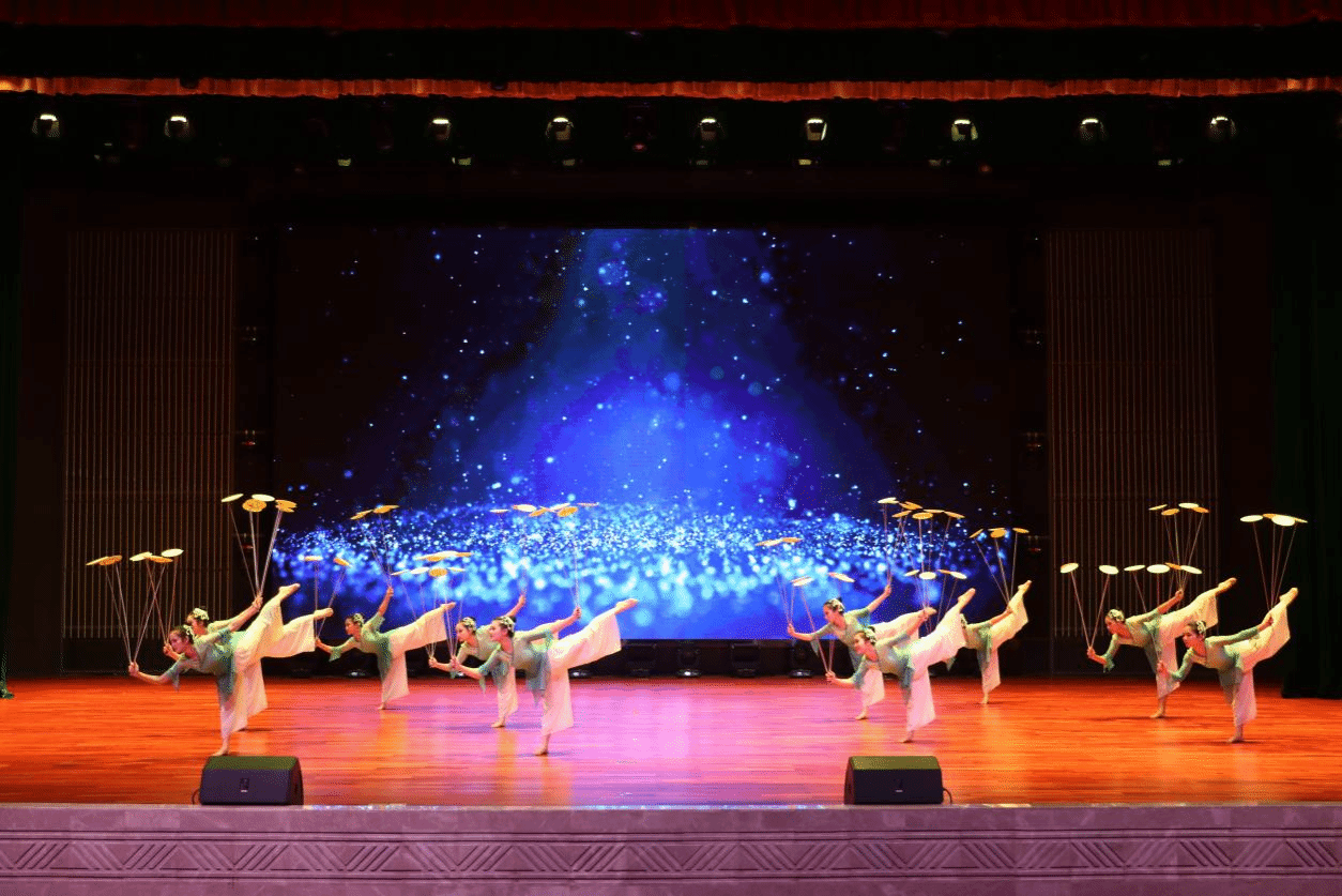 演出現(xiàn)場(chǎng)