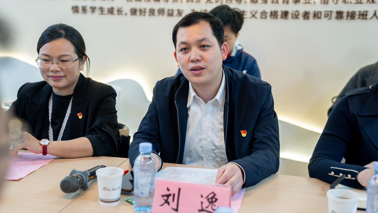 廣西電力職業(yè)技術(shù)學(xué)院財經(jīng)與管理學(xué)院黨總支書記劉逸講話