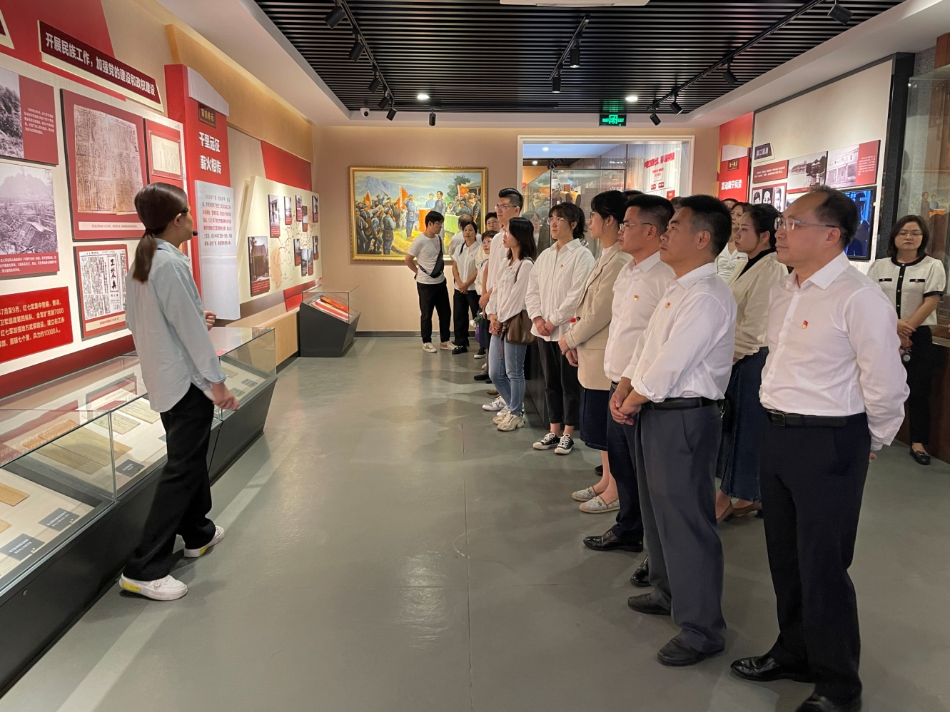 參觀李明瑞、韋拔群烈士紀念館