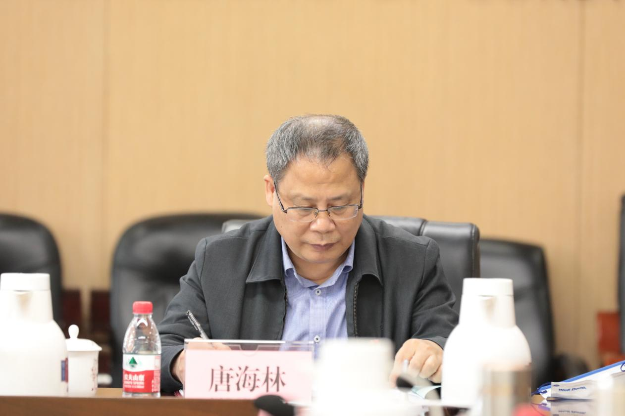 自治區紀委監委駐自治區住房城鄉建設廳紀檢監察組副組長、 一級調研員唐海林到會指導