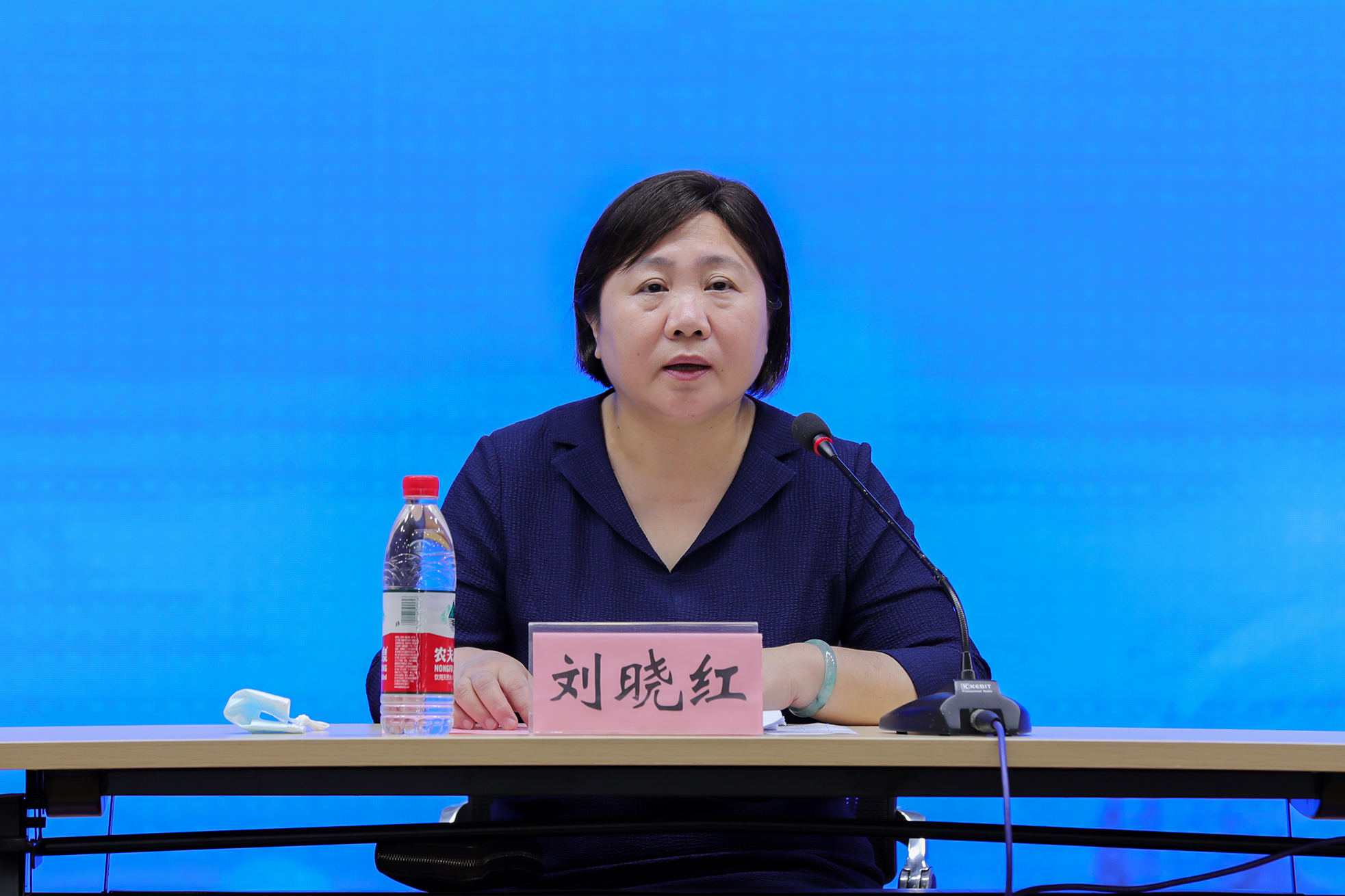 學校黨委書記劉曉紅在開班典禮上講話