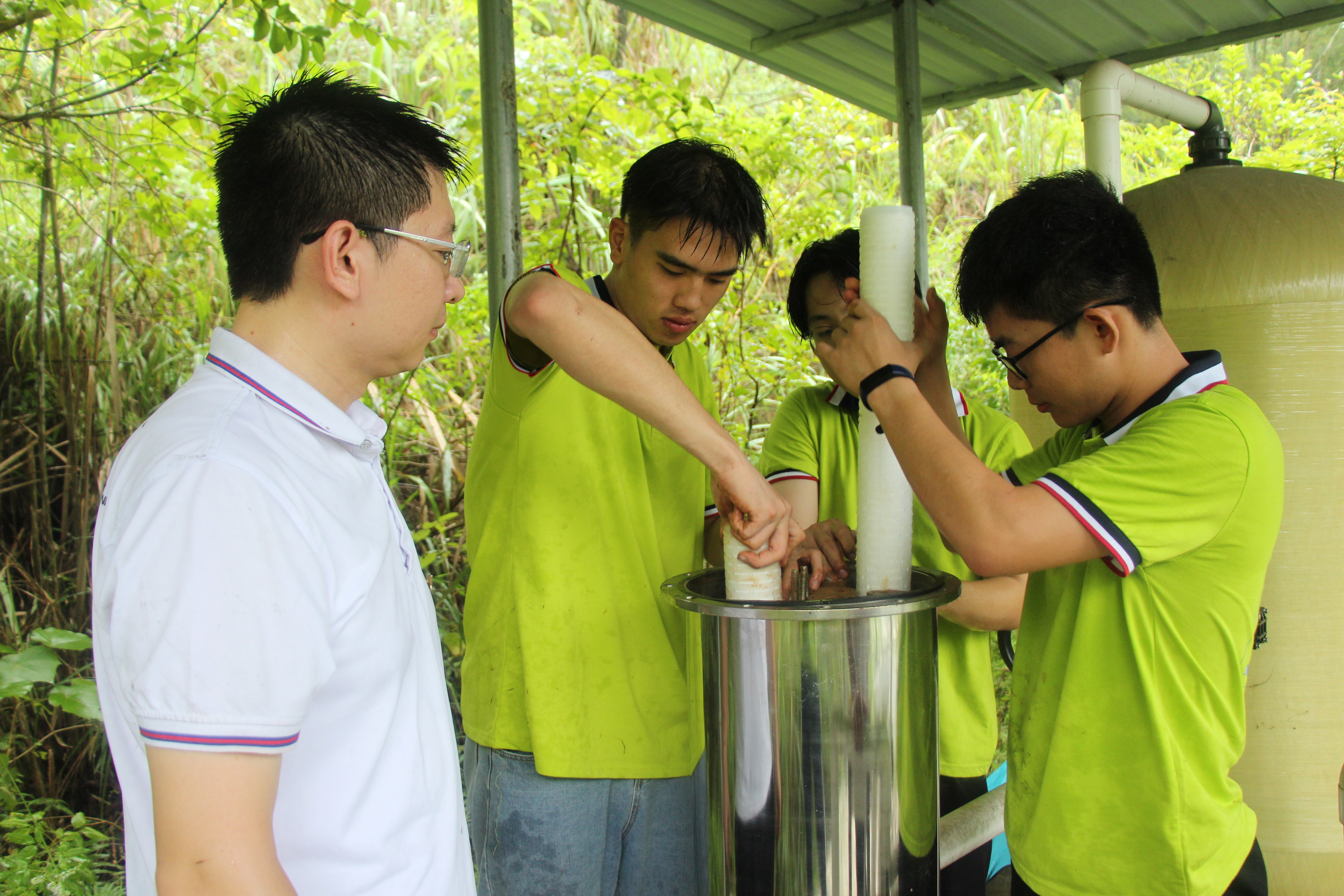 對水質提升設備進行回訪維護